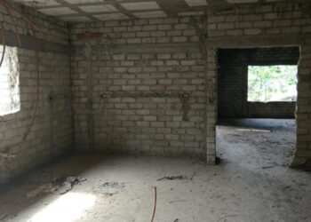 Ladrones atracan en obra negra