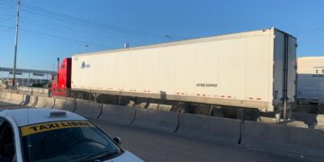 Sorgueros levantan bloqueo del puente Reynosa-Pharr, irán a gobernación