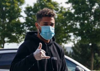 Delantero del Real Madrid da positivo por coronavirus