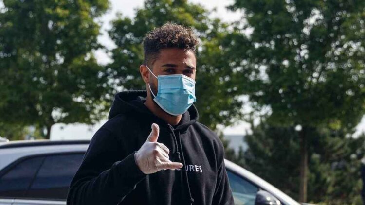 Delantero del Real Madrid da positivo por coronavirus