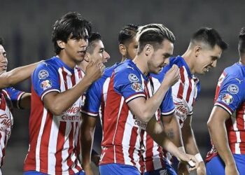 Chivas debutará en casa ante León