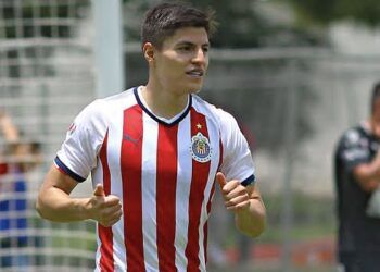 Ronaldo Cisneros revela ser uno de los contagiados de Covid-19 en Chivas