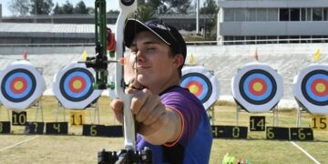 El arquero juvenil Ángel Alvarado quiere convertirse en la sorpresa olímpica