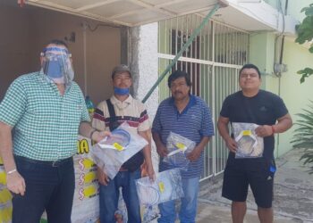 Entrega Rubén Rivera equipo de protección contra Covid-19