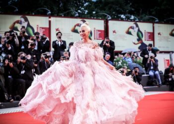 Lady Gaga, embajadora de la nueva fragancia de Valentino