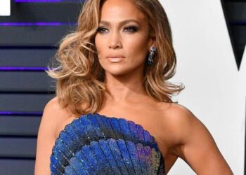 Jennifer Lopez festeja 51 años