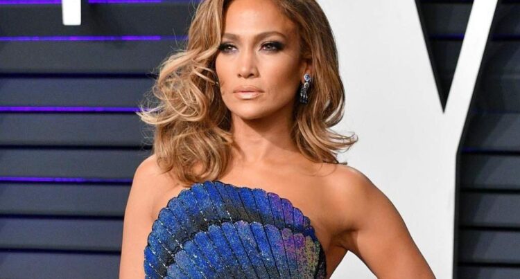 Jennifer Lopez festeja 51 años
