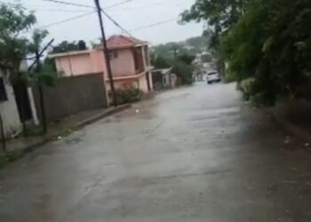 Tome sus precauciones, continuará la lluvia al menos durante este jueves.