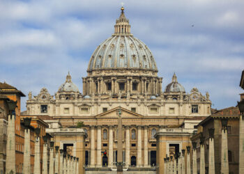 Denuncian que el Vaticano ha sido hackeado por China