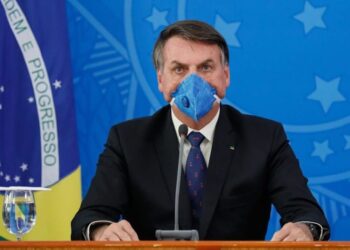 Jair Bolsonaro vuelve a dar positivo en prueba de COVID-19