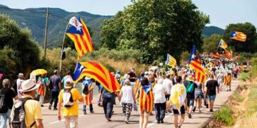 Independentistas catalanes protestan por visita de reyes de España