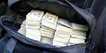 Militares incautan 2.7 mdd en frontera México-EU