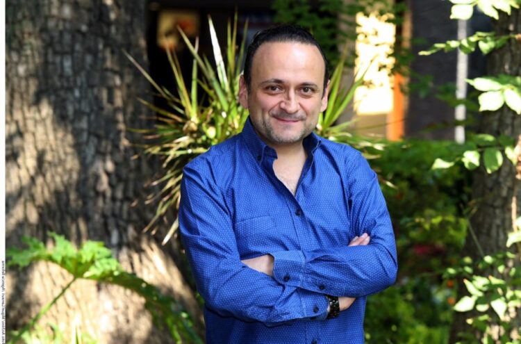 Lalo España defiende el humor “hay que tener buen gusto y no irnos a los extremos”