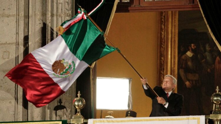 “Va a haber Grito y desfile” por 15 de septiembre, afirma López Obrador