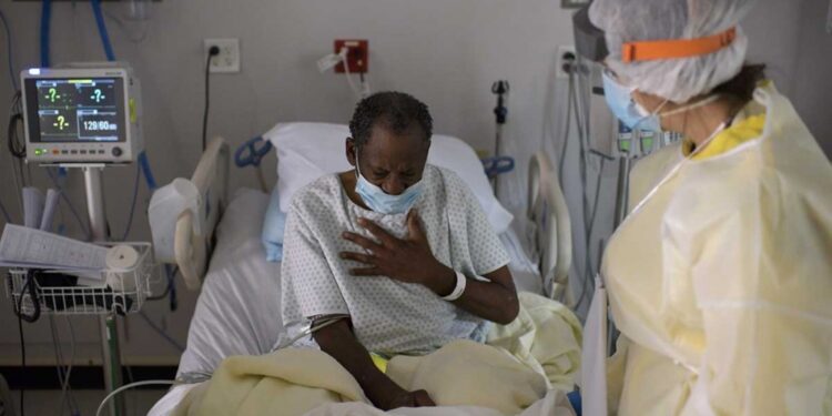 Hospitales de Houston al borde del colapso