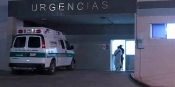 Abandonan a dos recién nacidos en plaza de Saltillo