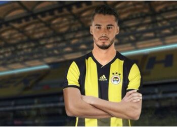 Diego Reyes informa que dio positivo por Covid-19