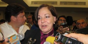 “Sí quiero participar en política pero hay que esperar”: Paloma Guillén