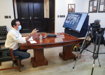 Dotará Ayuntamiento de tabletas a hospitales públicos de N. Laredo