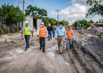 Supervisa Mario López  obras en polígonos de pobreza en Matamoros