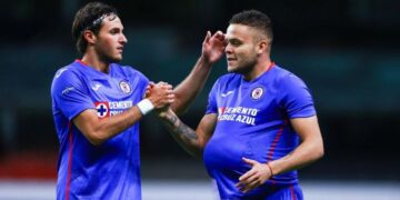 Cruz Azul remonta y se impone a Bravos de Juárez  3-2