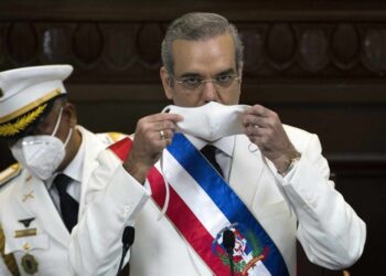 Luis Abinader jura como presidente de República Dominicana