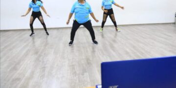 Transmite Gobierno de Victoria clases de zumba en línea