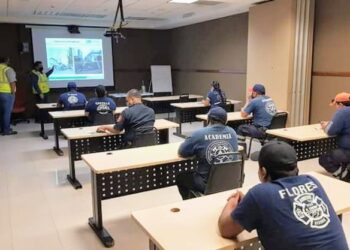 Capacita CFE a personal de  Protección Civil y Bomberos