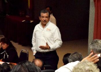 Exige SNTE a USICAMM federal pago  a 300 maestros que cubrieron grupo