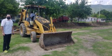 Lleva Rubén Rivera limpieza a áreas deportivas en 10 colonias