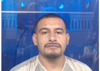 Sheriff arresta a fugitivo por homicidio involuntario