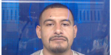 Sheriff arresta a fugitivo por homicidio involuntario