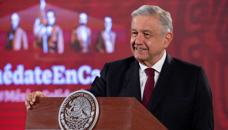 Si vacuna rusa contra COVID-19 funciona, me la aplicaría: AMLO