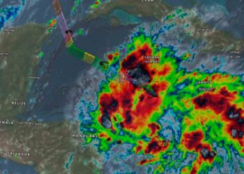 Alerta verde en Quintana Roo por depresión tropical 14