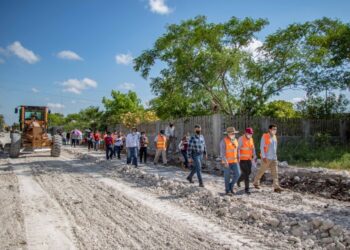 Impulsa Mario López construcción de circuitos viales en colonias de Matamoros