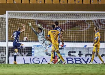 Pumas empata de último minuto 1-1 a Tigres
