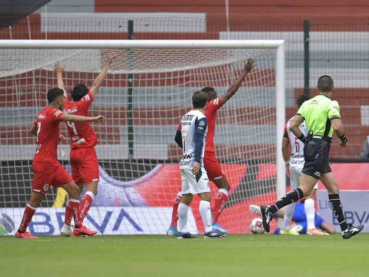Cae Guadalajara 0-1 ante Toluca; le anularon gol