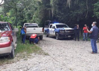 Seis heridos en choque de vehículos en “El Cielo”; caen a barranco