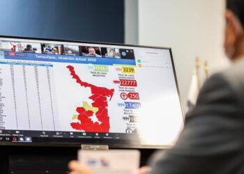 Disparan reuniones en hogares los contagios de coronavirus