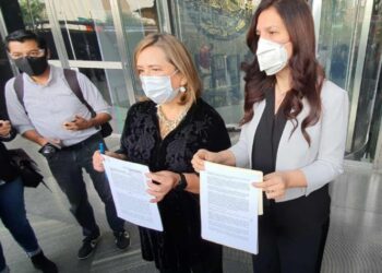 Xóchitl Gálvez y Kenia López presentan denuncia contra Pío López