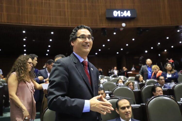 Salud y bienestar rubros esenciales en presupuesto de egresos 2021: Erasmo