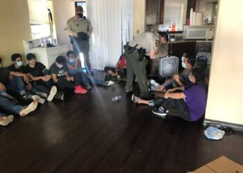 Descubren “encolchonados” ocho indocumentados mexicanos