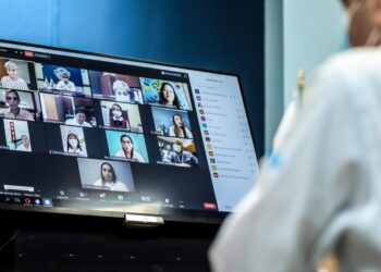 Mejora Rivas equipamiento  a dos primarias y 4 kinders en N. Laredo