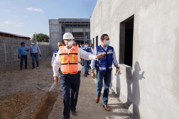 Constata Rivas avance del  Centro Comunitario Mujer Total