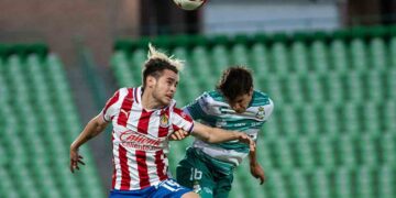 Santos-Laguna doblega 2-0 a las Chivas de Guadalajara