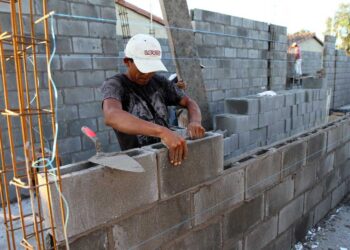 Infonavit inicia crédito ConstruYO para autoproducción 