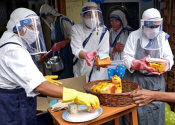 India marca récord de contagios de Covid con 78 mil 761 casos diarios