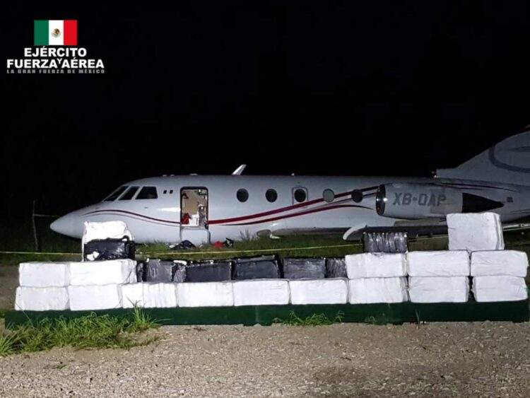 Aseguran avioneta con 369  millones de pesos en cocaína en Chiapas