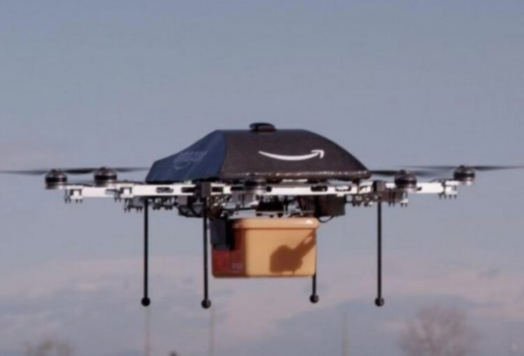 Amazon entregará paquetes vía drones en EU
