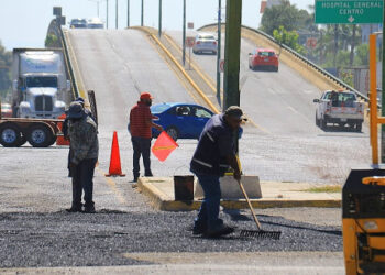 Realiza Estado programa de bacheo